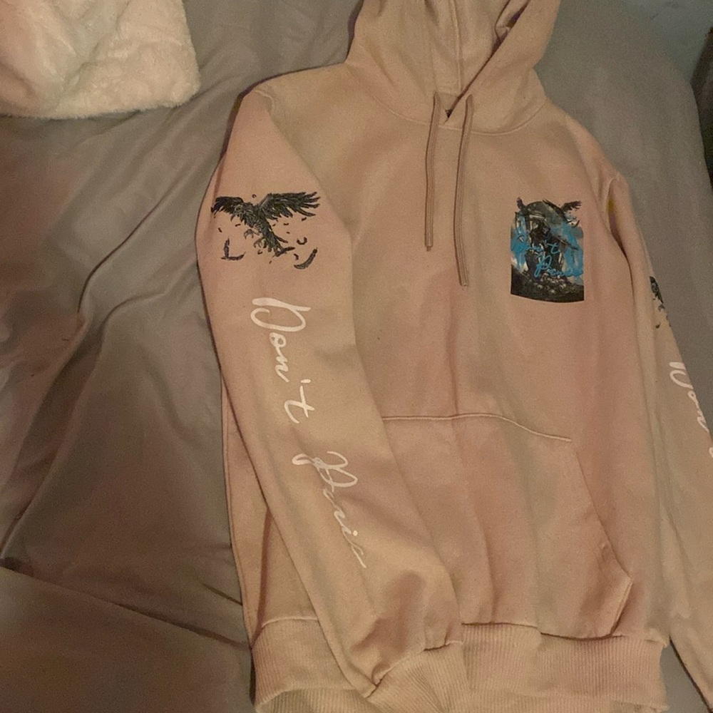 M Fresh Laundry Pullover Hoodie “Don’t Panic”